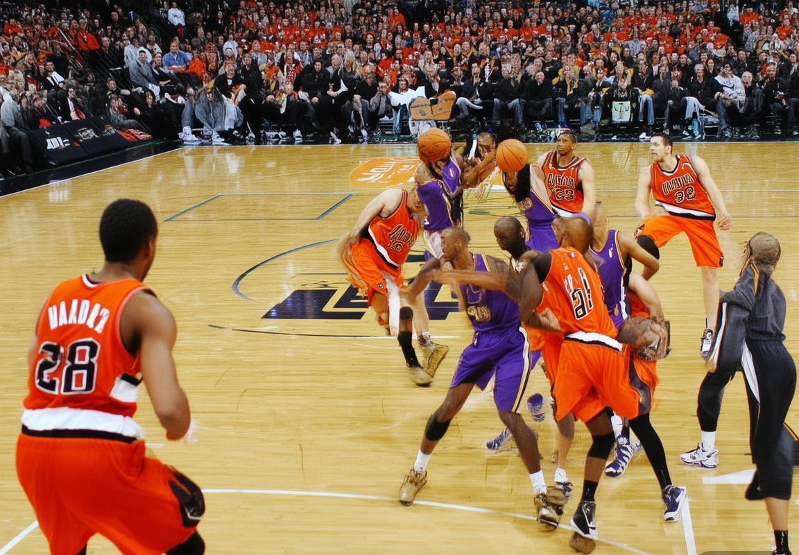 2008年NBA季后赛：开拓者对爵士智慧对决与新生代崛起